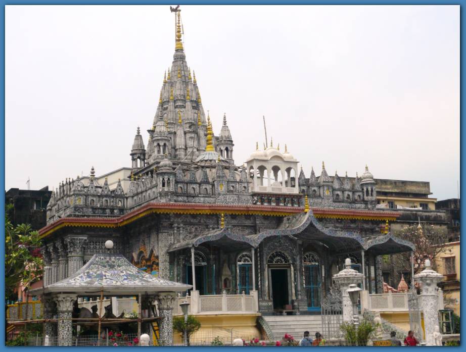 900x674 pixels (83K)